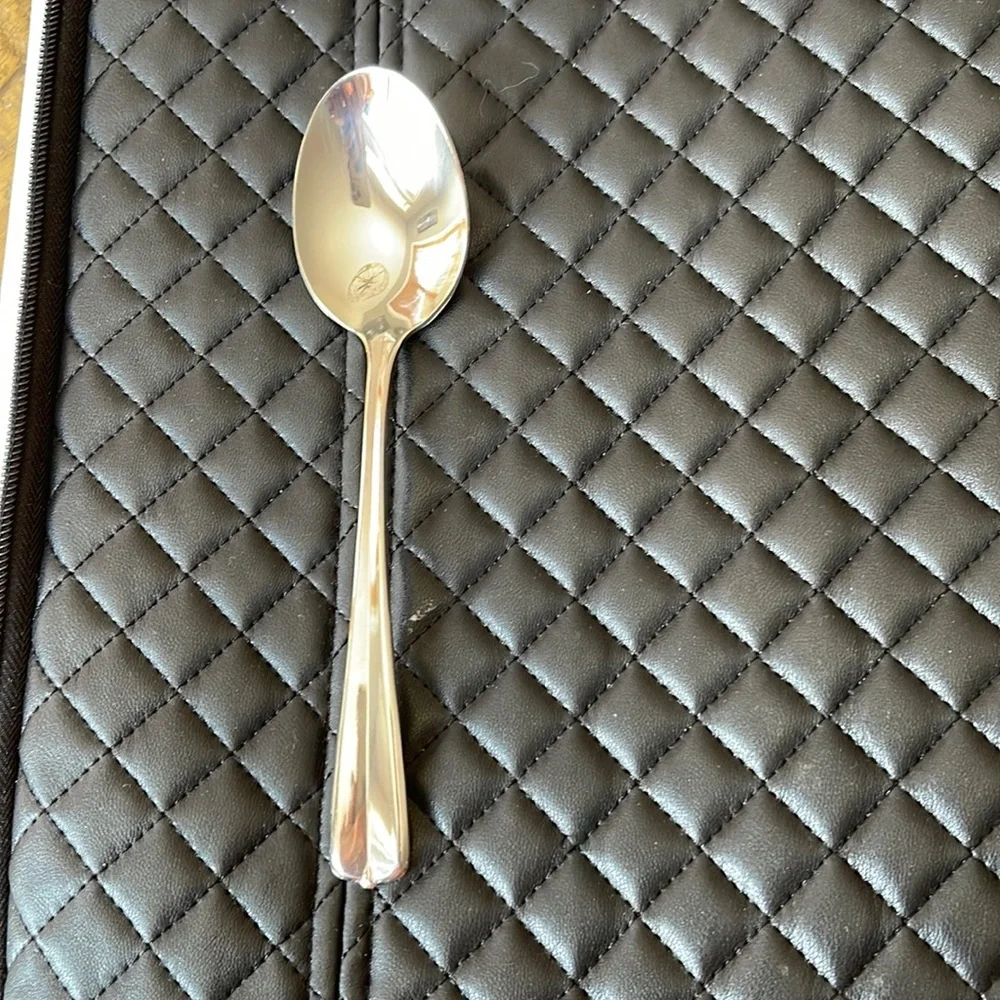 3 New Oneida USA Impulse Gala Soup Spoons